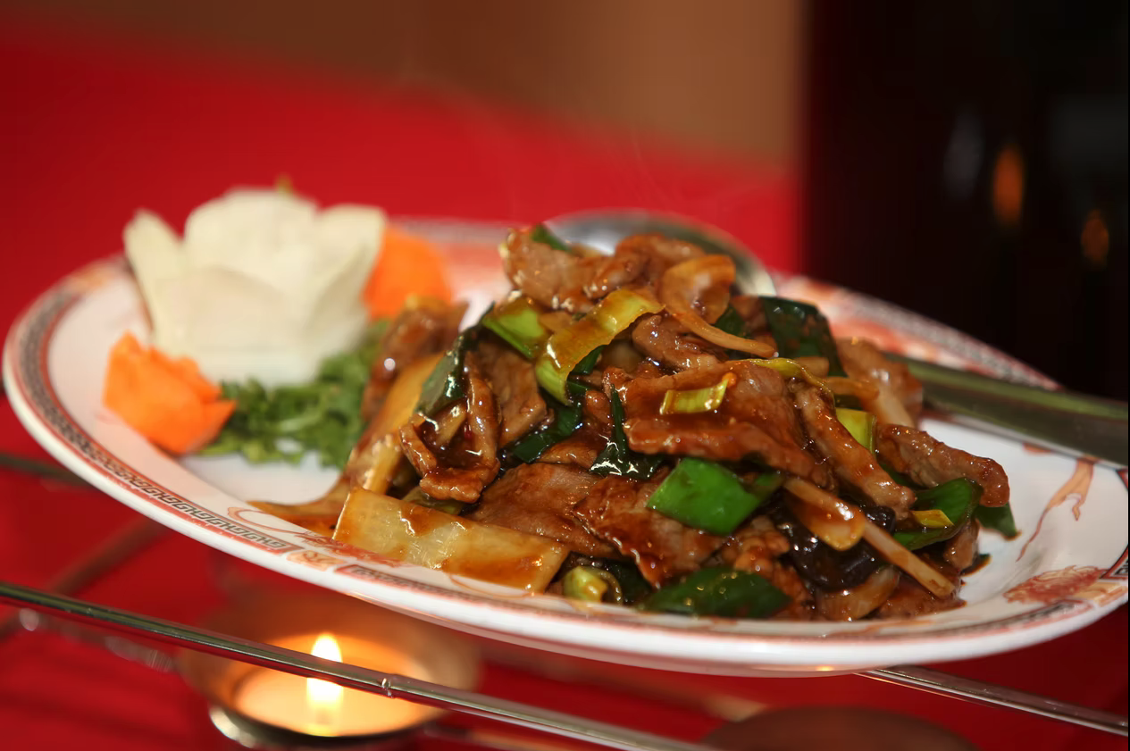 Serviertes Gericht im Restaurant Dragon Schatz